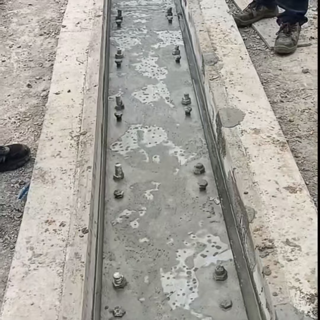 淄博港口码头起重机龙门吊重型机械设备稳固用早强快凝轨道胶泥